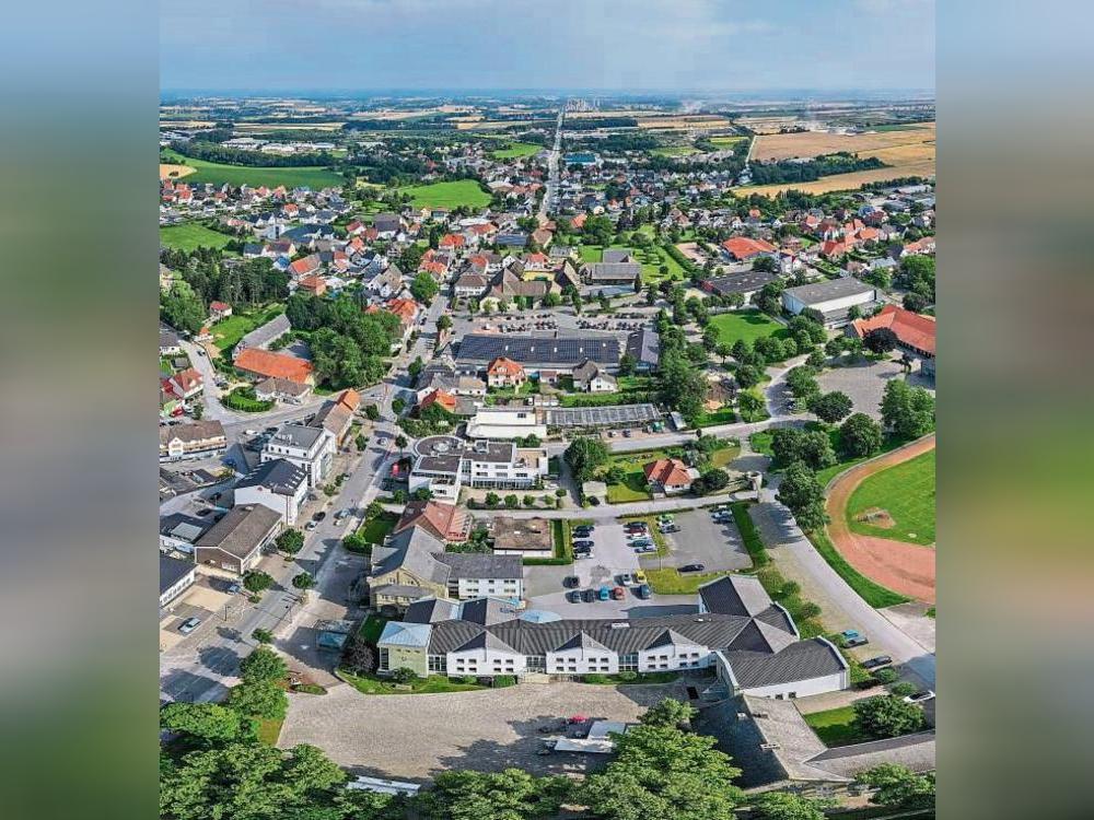 Abgekühlt hat sich der Immobilienmarkt in Anröchte (Foto). Binnen eines Jahres fielen die Angebotspreise um neun Prozent. In Erwitte bröckelte die Offerte für Betongold sogar um 15 Prozent. Foto: Eickhoff