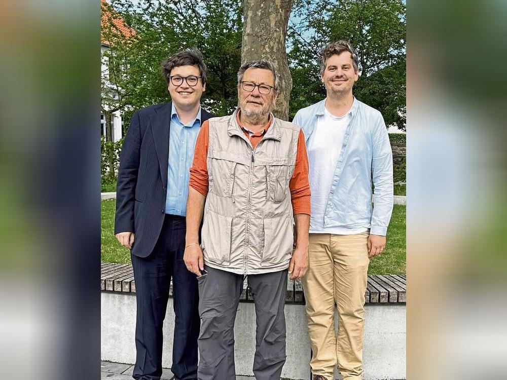 Lennart Rixen (v.l.), Franz Harrenkamp und Dennis Gehlen stellten die Top-5-Themen der SPD Geseke vor. Foto: N. Wissing