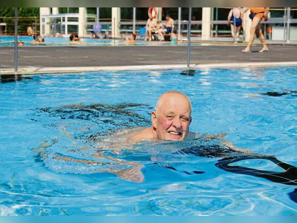 Bei heißen Temperaturen lockt das kühle Nass des Waldfreibads. Foto: Mintert