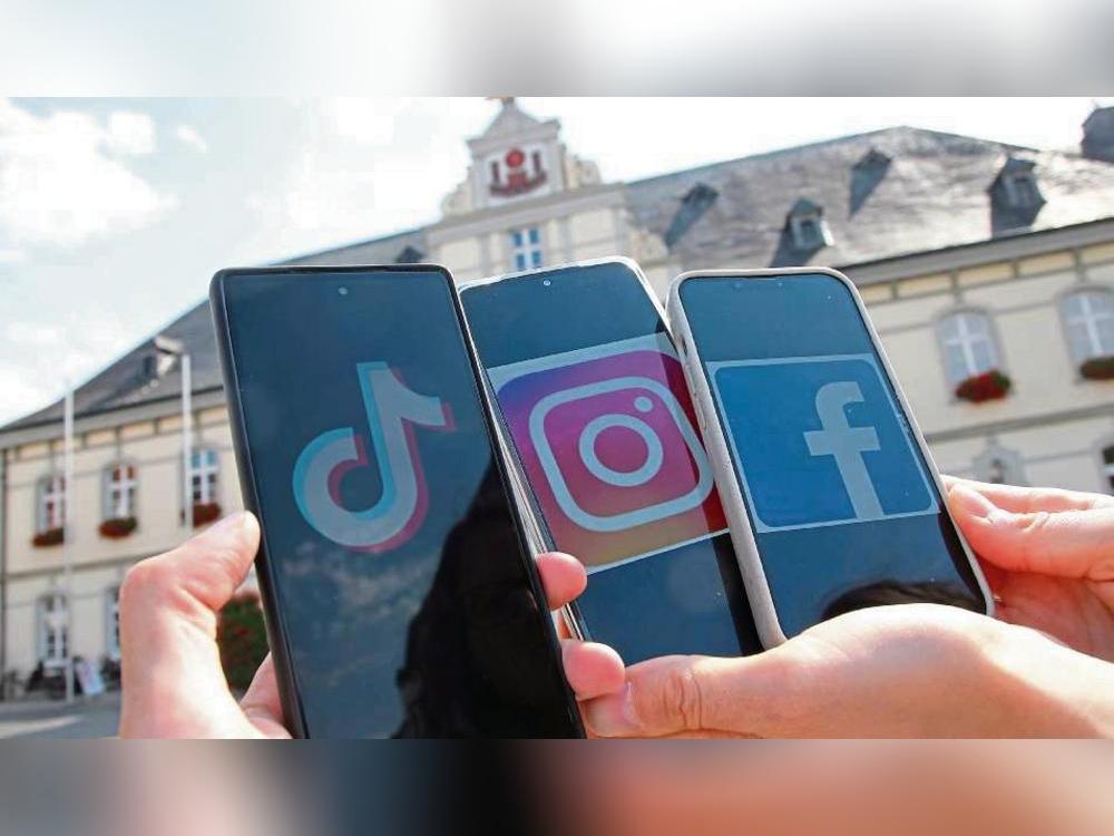 Die Kommunalwahl 2025 ist die erste, bei der fast alle Lippstädter Parteien umfänglich in den Sozialen Medien für ihre Inhalte werben. Foto: Puls