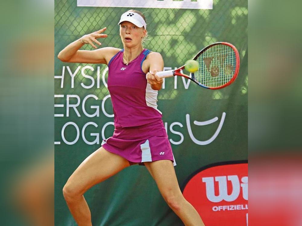Nach ihrem Überraschungssieg gegen die an Nummer eins gesetzte Italienerin Camilla Rosatello verpasste Marie Vogt im Anschluss den erneuten Einzug ins Viertelfinale, denn sie unterlag Joelle Lilly Sophie Steur in einem umkämpften Duell knapp mit 5:7 und 5:7. Foto: Wiegand