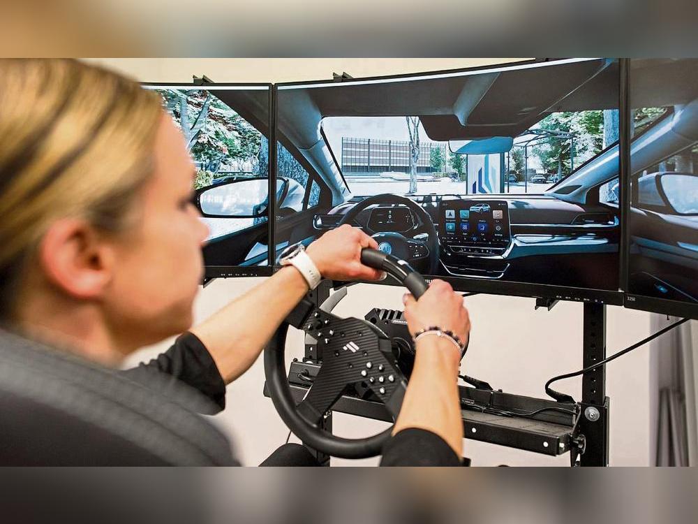 Nach dem Training sollen die autonomen Systeme ausschließlich anhand der Onboard-Kamerabilder Absichten erkennen und daraus auf künftige Bewegungsabläufe schließen.