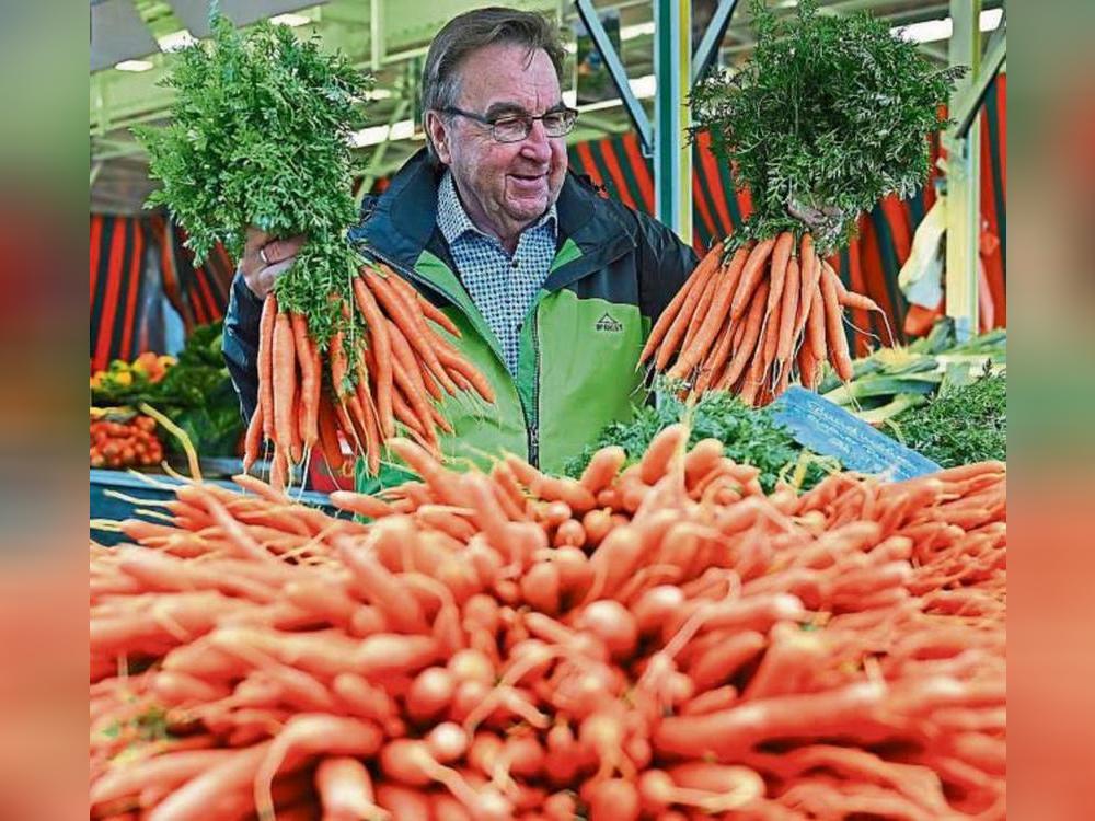 Direktvermarkter nutzen den Düsser Bauernmarkt, um ihre Produkte anzubieten. Archivfoto: Tuschen