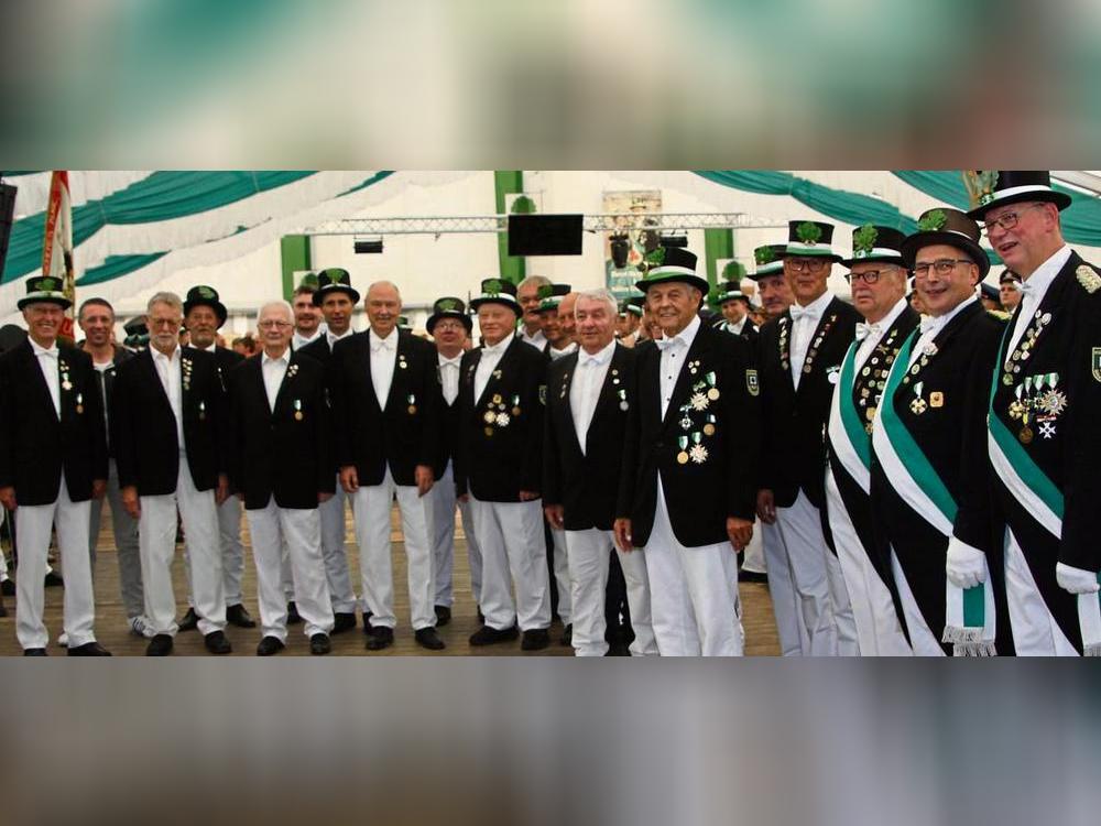 Der Schützenverein Bökenförde ehrte verdiente Mitglieder und Jubilare. Foto: Wissing