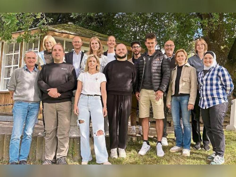 Vertreter der Wirtschaftsförderung Kreis Soest, der Stiftung Maria Hilf, der Stadt Warstein und der Famulaturpraxen begrüßten die Famulanten im Kreis Soest. Foto: Christina Vogt