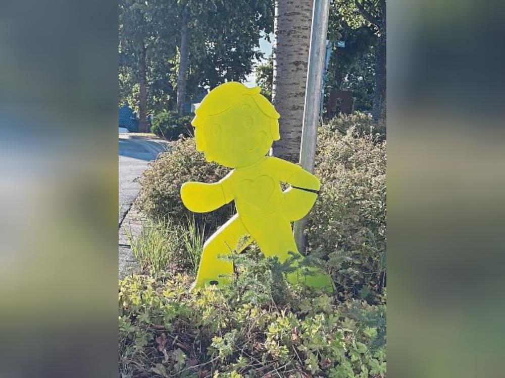 Zum Schulstart stellte die SPD in Kallenhardt Verkehrsmännchen auf. Foto: S. Bsdurek