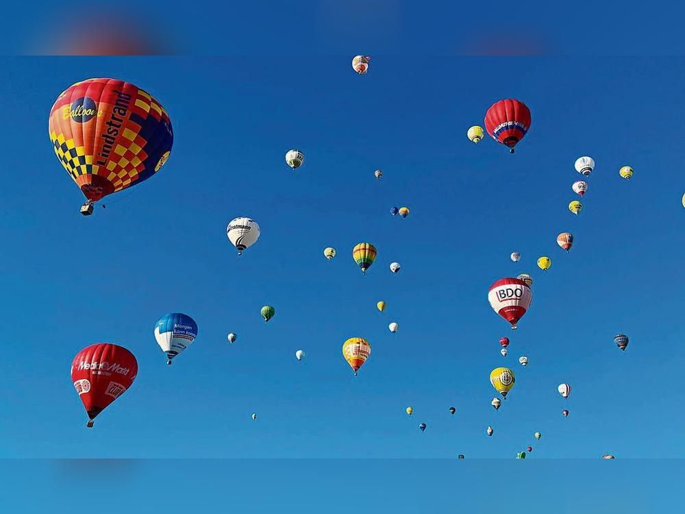 In den vergangenen Tagen war auch der Himmel über Rüthen wieder mit bunten Heißluftballonen gefüllt. Foto: A. Bsdurek