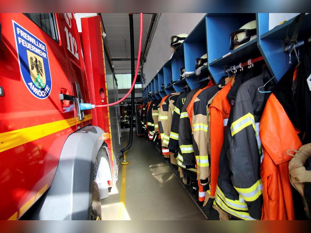 Einstimmig – und dieses Mal ohne Protest der Brandschützer – votierten die Fraktionen für die knapp 11,5 Millionen Euro teuren Neubaupläne. 