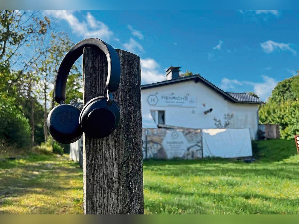 Gibt es am Café HenrichS im Bibertal bald elektronische Musik – oder ist das doch nur alles Träumerei? Noch schweben die Festivalpläne jedenfalls in der Luft, der Stadt liegen noch keine Anträge vor. Foto: Anja Bsdurek