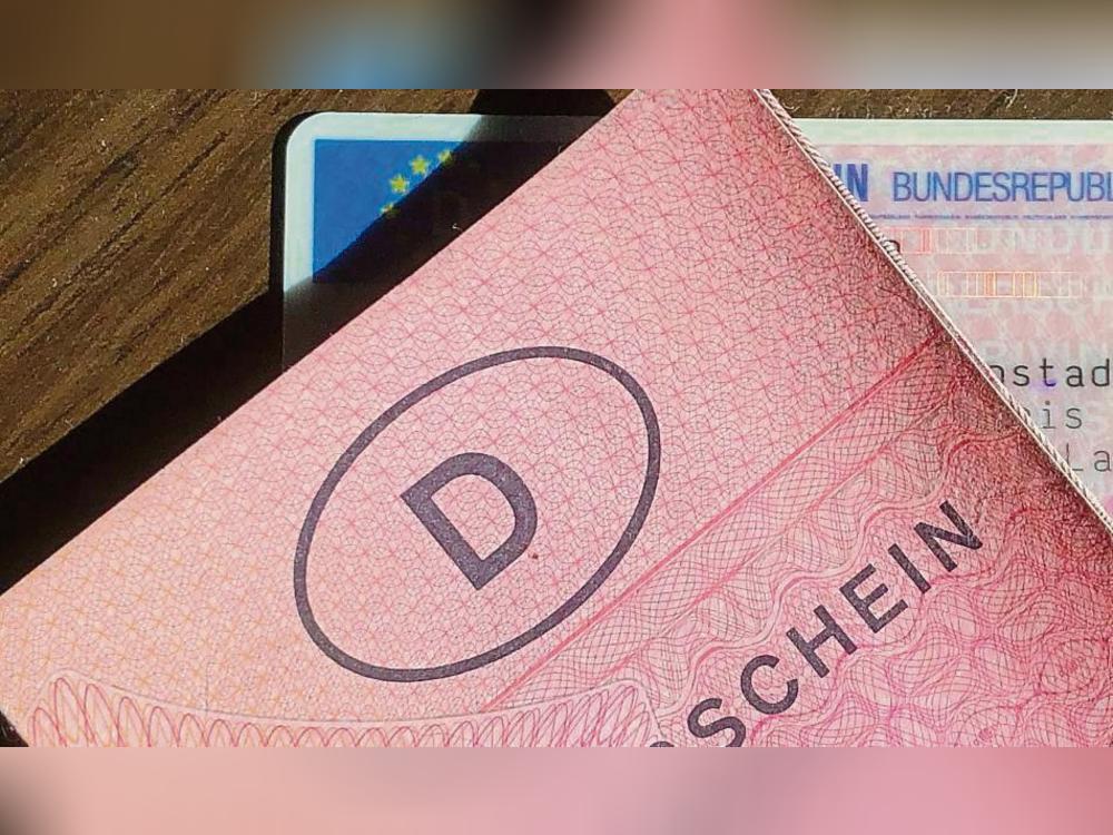 Schnell umtauschen: Viele Papierführerscheine sind seit einigen Monaten nicht mehr gültig. Und für alte Kartenführerscheine gelten klare Umtauschfristen. Foto: Björn Winkelmann