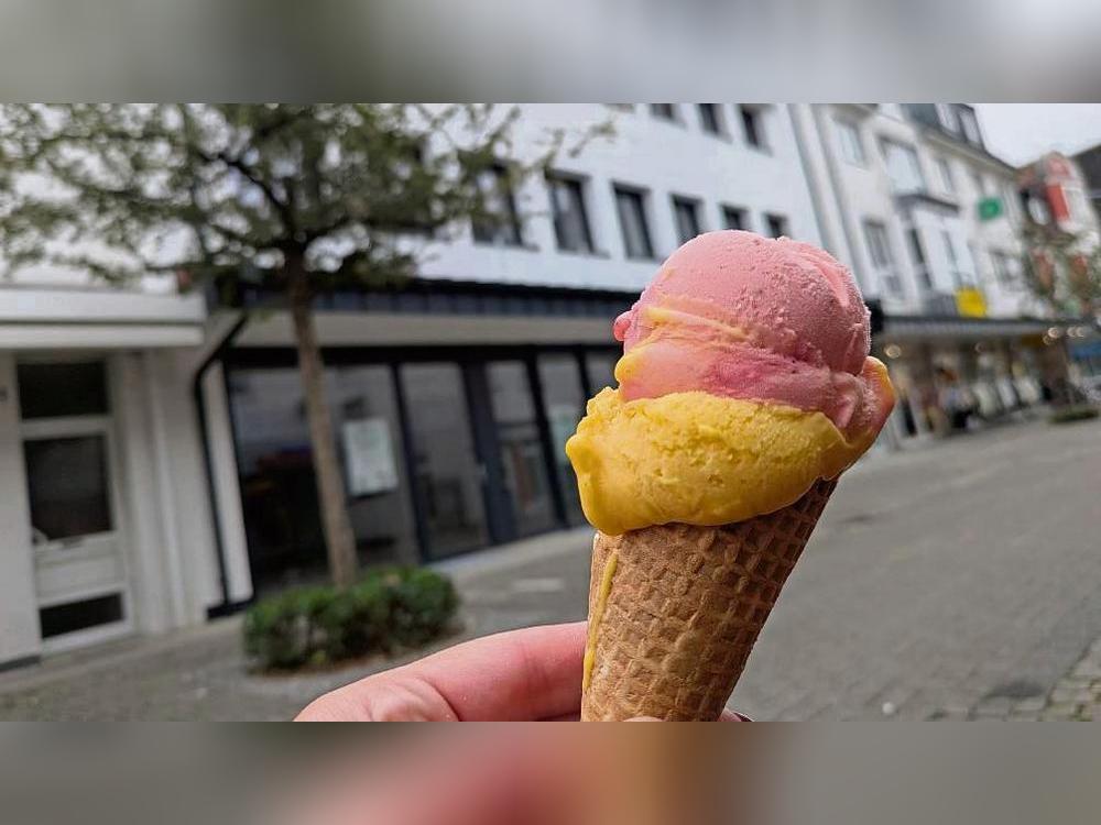 Noch laufen die Arbeiten für die Einrichtung: Die Kuhbar eröffnet 2026 im Erdgeschoss des früheren Modehauses Schübeler. In oberen Etagen sind Wohnungen geplant. Foto: Wapelhorst