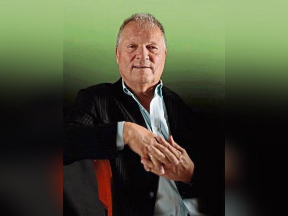 „Rückzug über die Minen der Ebene“ heißt das Programm von Thomas Freitag.