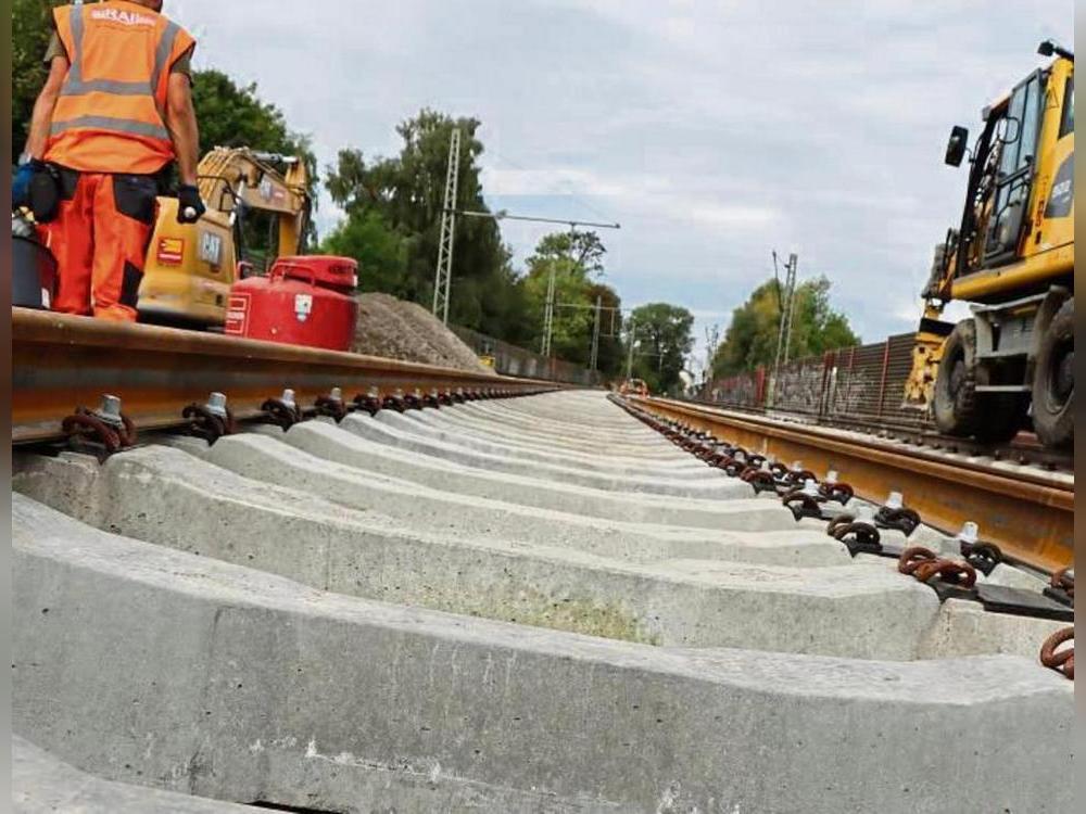 Der Regionalrat hat den Weg frei gemacht für einen neuen Verladebahnhof am Zementwerk von Heidelberg Materials. Symbolfoto: Ulrike Dietz