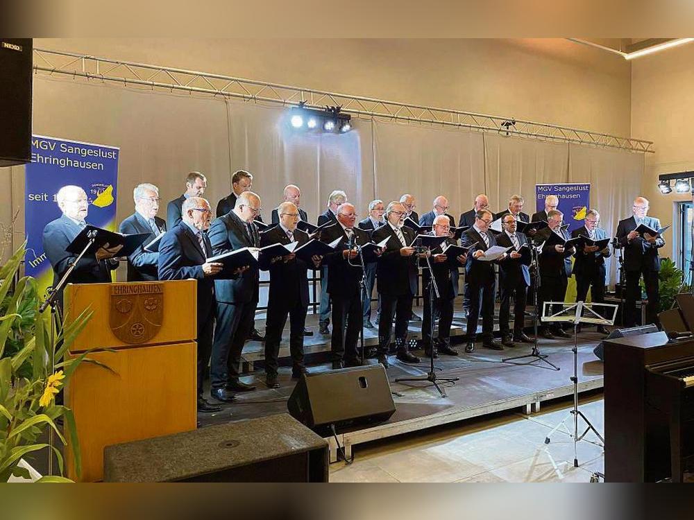 Eigentlich war das große Jubiläum schon im letzten Jahr, doch krankheitsbedingt musste der Männergesangverein Sangeslust Ehringhausen die Geburtstagsfeier um ein Jahr verschieben.