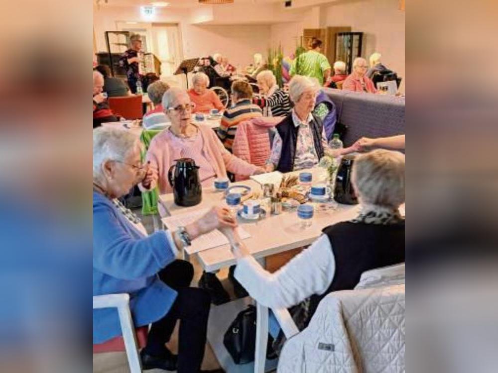 Beim gemeinsamen Singen hatten alle viel Spaß.