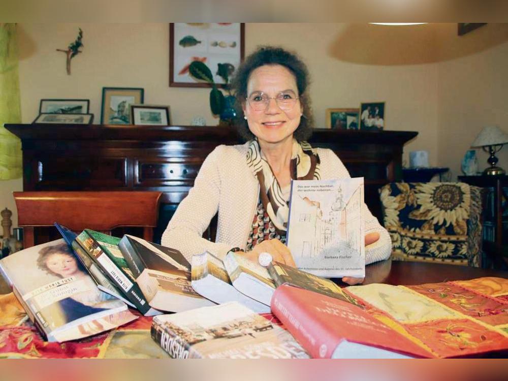 Barbara Fischer widmet sich in ihrem Buch den Lippstädter Autorinnen und Autoren Marion Johanning, Wibke Kalläne, Rita Maria Fust und Michael Göring. Foto: Meschede
