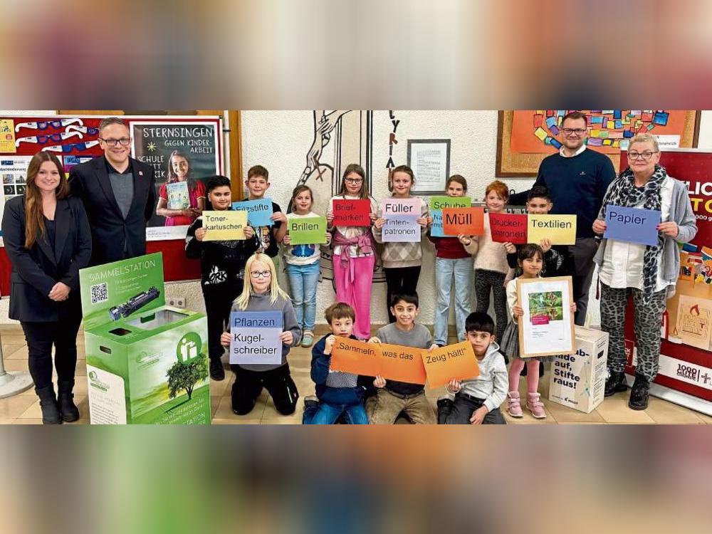 Sammeln, was das Zeug hält: Für ihr Nachhaltigkeits-Projekt hat die Cyriakus-Grundschule in Horn jetzt den Klimaschutzpreis erhalten.