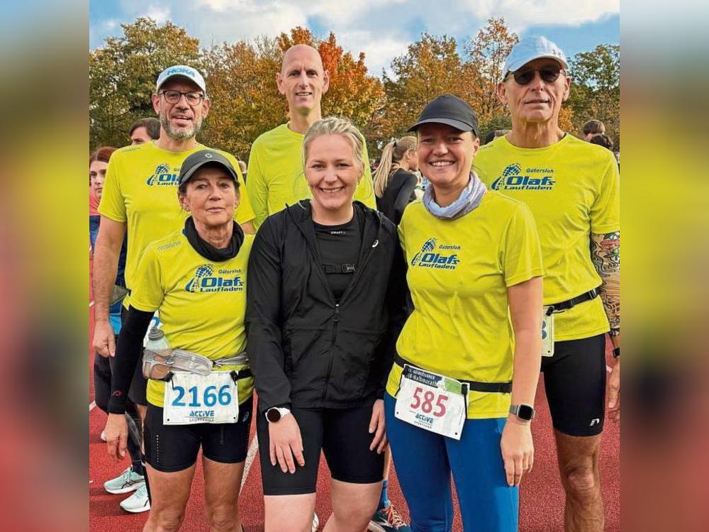 Genossen die Atmosphäre entlang der Strecke und überzeugten mit Teamgeist und Top-Leistungen beim Gütersloher DJK-Halbmarathon: die Lippstädter Läufergruppe mit (h.v.l.) Georg Weber, Rüdiger Berhorst, Manfred Suck; (v.v.l.) Elli Suck, Katharina Neubert und Julia Schröder.