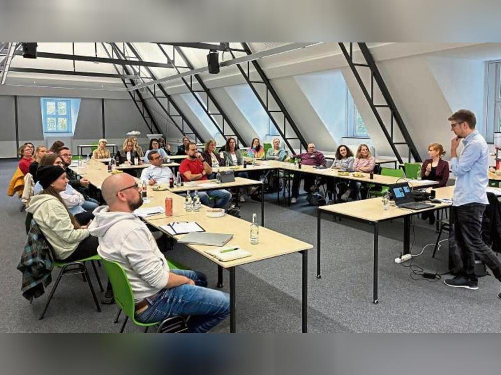 Über den Ablauf des Energiesparprojekt „Klimaschule Lippstadt“ informierten sich die Lippstädter Schulen jetzt bei einer Auftaktveranstaltung.