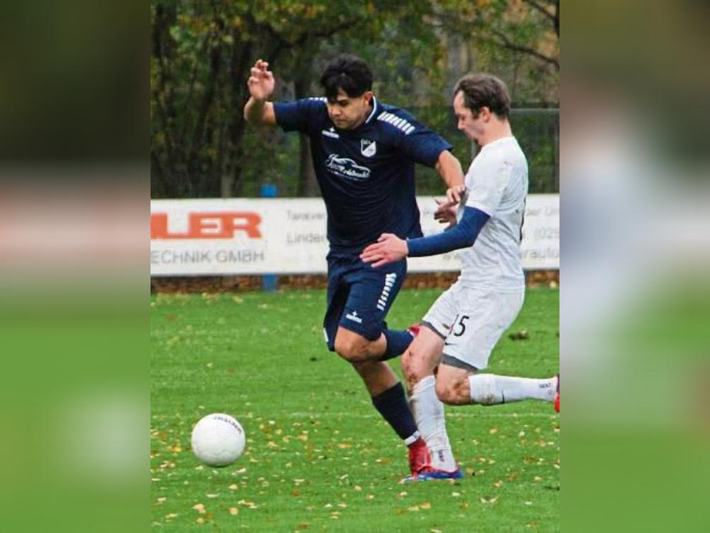 Ein klare Zielvorgabe hat der SCL (in Blau) beim Liga-Schlusslicht Anröchte II: Ein Sieg muss her. Foto: Heiner Schnieder