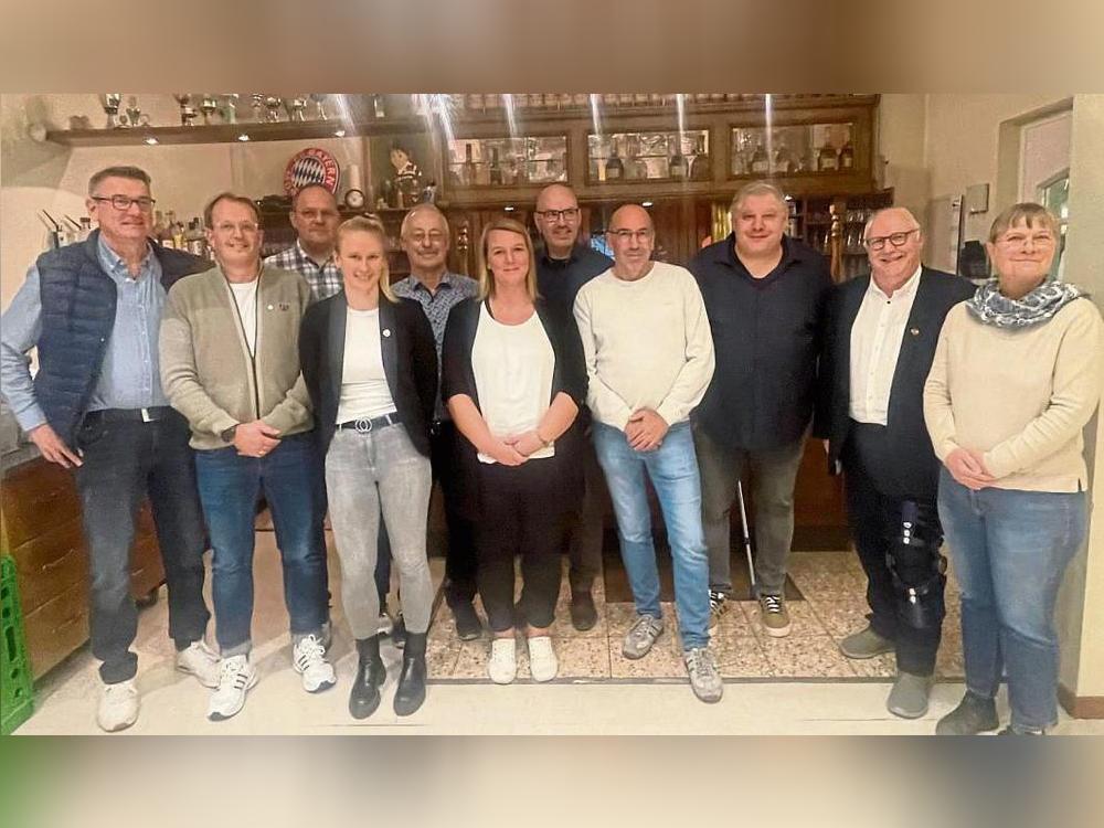 Für ihr besonderes Engagement hinter den Kulissen wurden auch diese Sportfreunde des FLVW-Kreises Lippstadt in Bad Sassendorf ausgezeichnet. Foto: Benedikt Schulte