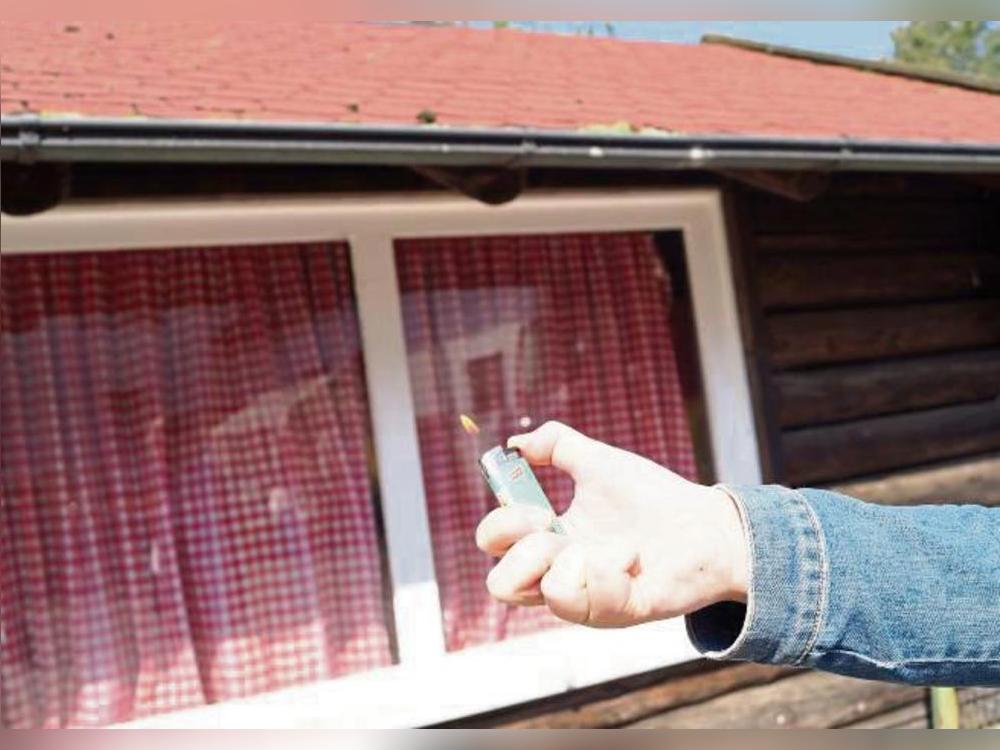 Das Anzünden einer Gartenhütte ist Brandstiftung und kein Kavaliersdelikt. Symbol-Foto: Stallmeister