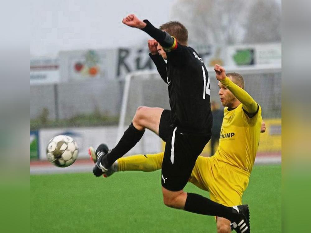 Jan Penner (r.) und der SuS Bad Westernkotten sind richtig gut in Schuss. Gleiches trifft aber auch auf den kommenden Gegner, den SuS Langscheid/Enkhausen, zu. Foto: Thomas Wiegand