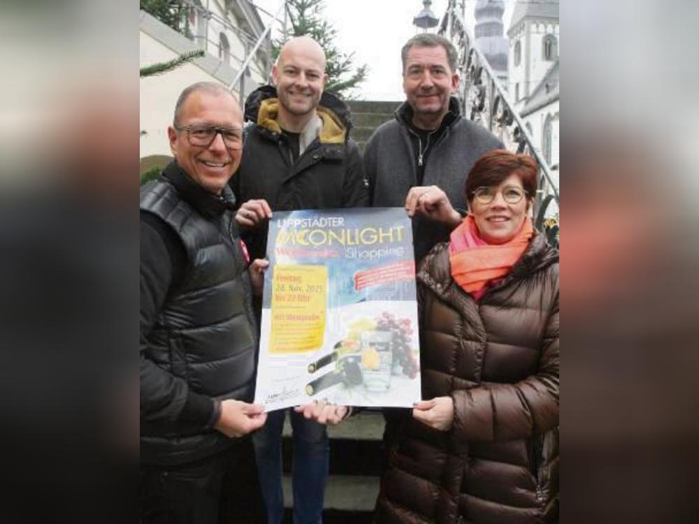 Werben fürs Moonlight-Shopping: (v.l.) Ingo Arndt, Christoph Hermes, Lars Brülle, Sandra Wallbaum. Foto: Schwade