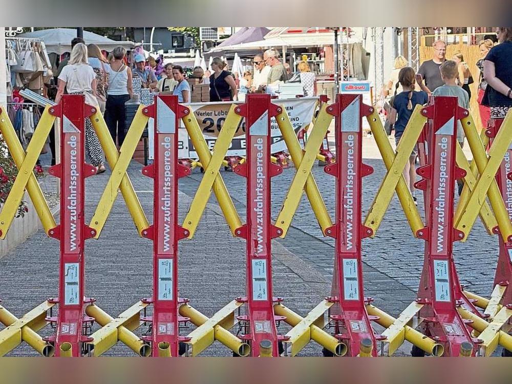 Mobile Durchfahrtssperren sollen Zufahrten bei Veranstaltungen sichern und zur Sicherheit von Besuchern und Einsatzkräften beitragen. Foto: Marcel Mund