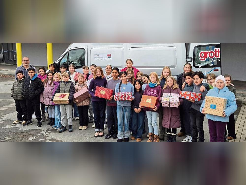 81 Weihnachtsgeschenke haben Schüler des Ostendorf-Gymnasiums auf die Reise geschickt.