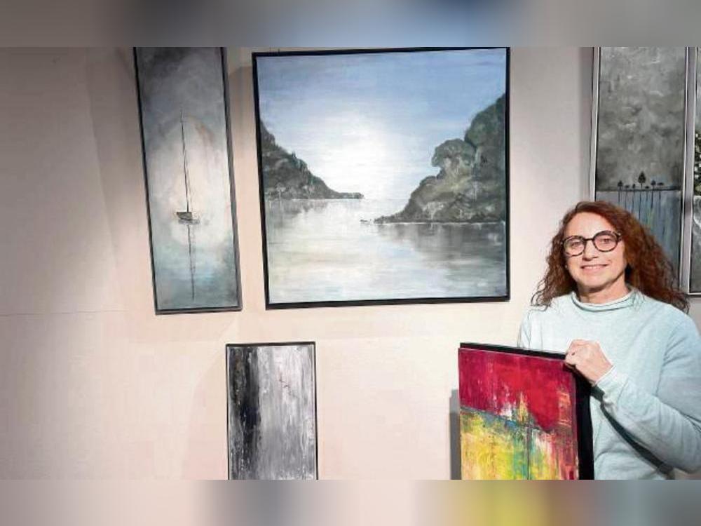 Rosaria Jung stellt ihre Werke zum ersten Mal öffentlich aus.