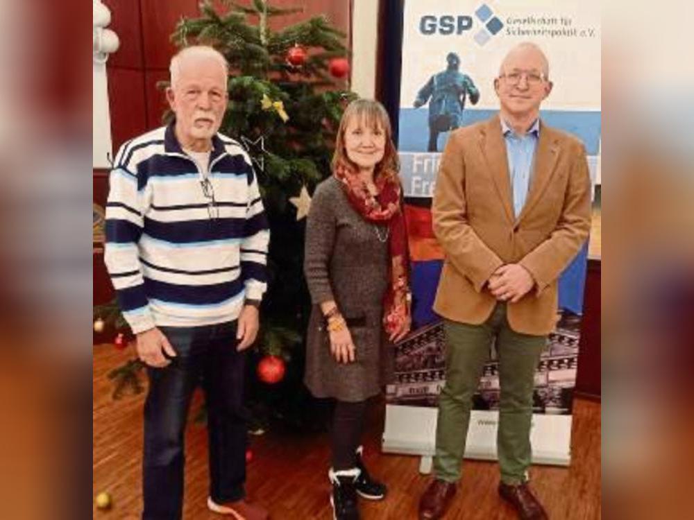 Die GSP begrüßte jetzt den Experten Michael Hellerforth (r.) zum Thema „Strategische Bedeutung der Ostsee“ in Bad Waldliesborn.