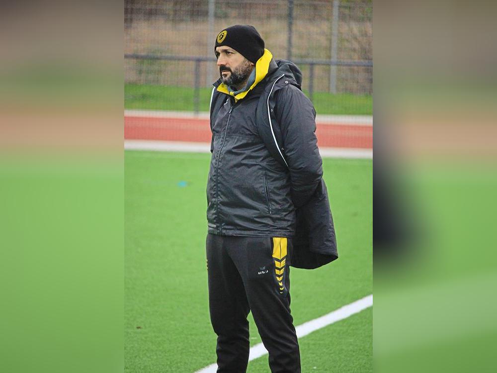 Bleibt an Bord: Cevahir Evin, Cheftrainer des Landesligisten SuS Bad Westernkotten, gab nun bis zum Sommer seine Zusage. Foto: Thorsten Heinke