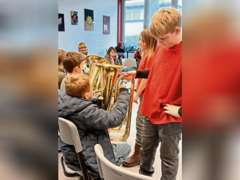 In Soest konnte sich die Sekundarschule die Bläserklasse anschauen.