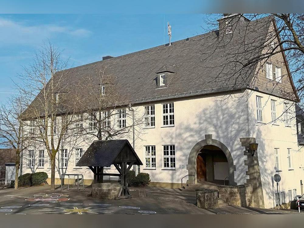 Der Raum der Randstundenbetreuung im Keller der Kallenhardter Grundschule soll modernisiert werden. Foto: Sarah Bsdurek