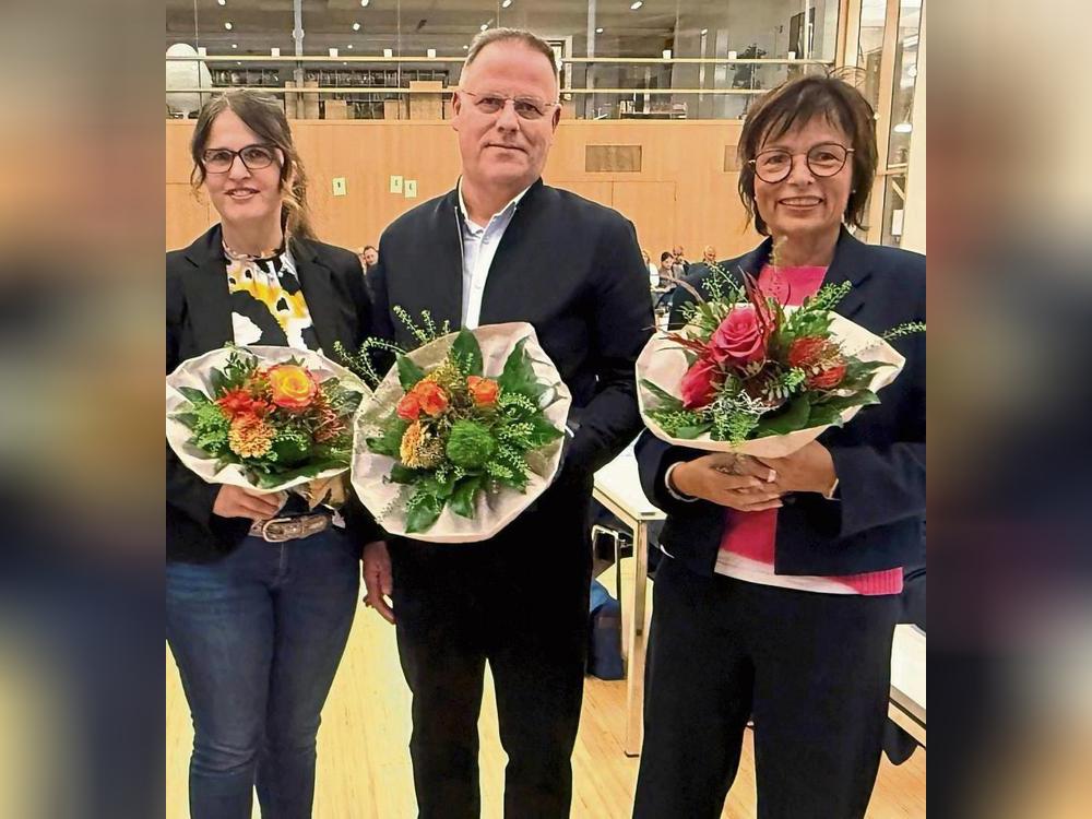 Die drei Stellvertreter(innen) des Bürgermeisters: Nicole Thomann, Thomas Morfeld und Janine Buttler (v.r.) gehören dem Stadtrat an und wurden aus seiner Mitte gewählt. Foto: Ursula Vielberg