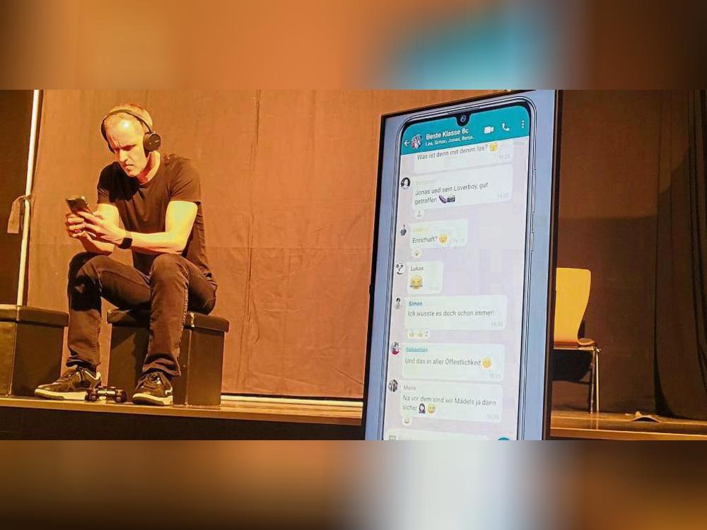 Das Stück „Lisas Welt 24/7“ förderte Empathie für betroffene Jugendliche.