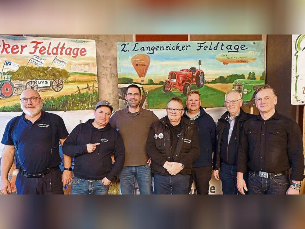 Der Vorstand wurde zum Großteil in alter Besetzung wiedergewählt. Foto: Dieter Tuschen