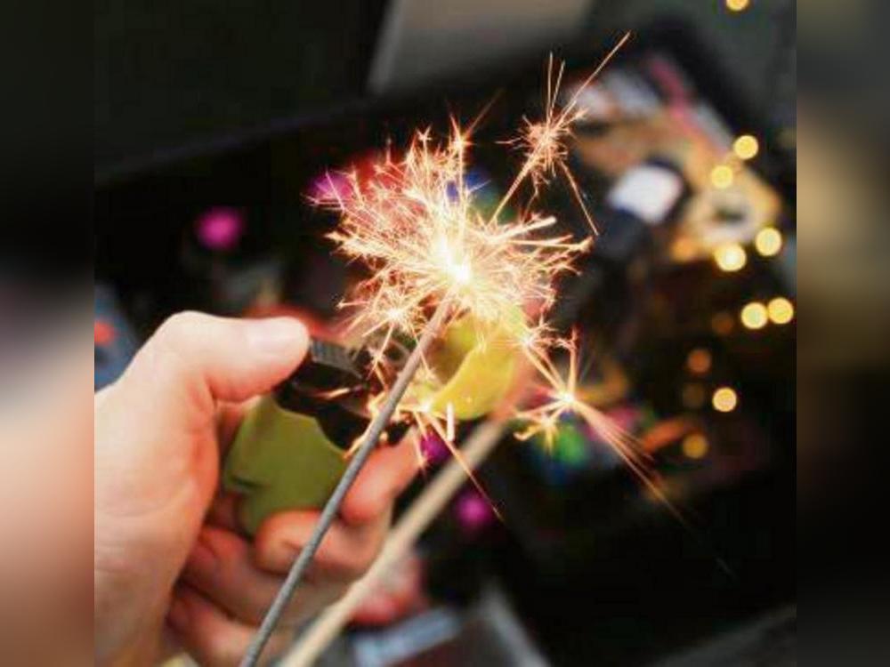 Beim Zünden von Feuerwerk gilt es einiges zu beachten. Foto: Birte Schönhense