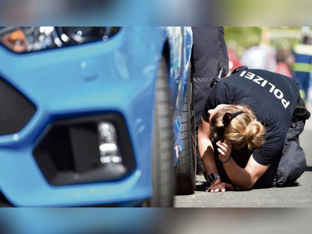 Die Polizei ermittelt in alle Richtungen und hofft, dass sich in Lippstadt „keine Szene entwickelt“. Die Beamten wollen am Wasserturm jetzt noch präsenter sein. Symbolfoto: dpa