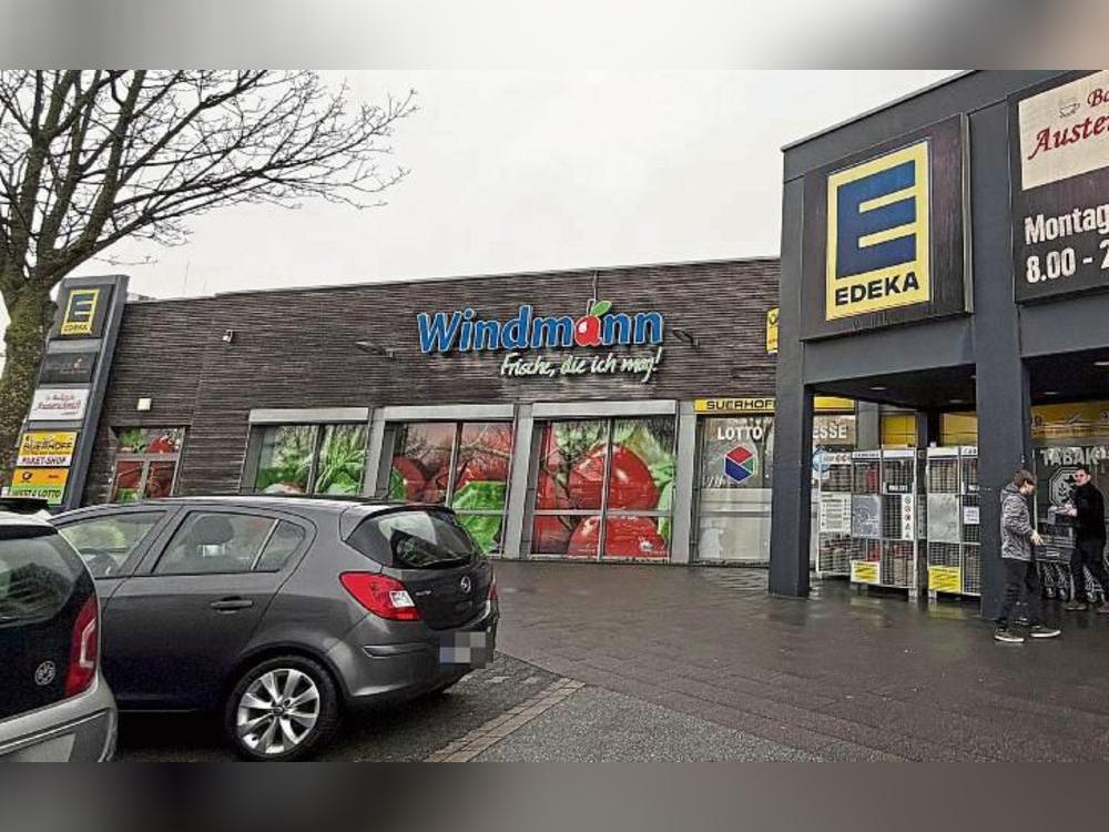 Normalerweise am Wemberweg ist von 7 bis 20 Uhr geöffnet – aber der Krankenstand erfordert mindestens bis Donnerstag noch Abstriche. Der Bäcker in der Vorkassenzone hält nach Absprache übrigens bis 18 Uhr die Stellung. Foto: Ulrike Dietz