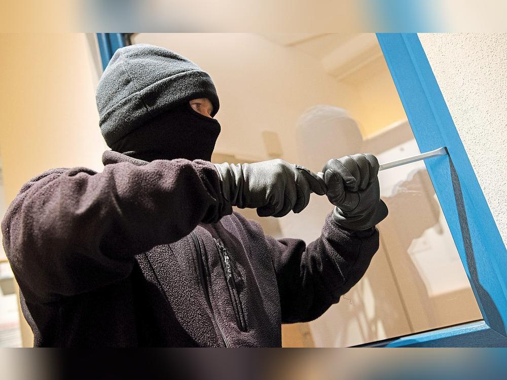 In ein unbewohntes Einfamilienhaus am Füchtenweg in Bad Waldliesborn sind unbekannte Täter zwischen Montag, 12. Januar, und Mittwoch, 14. Januar, eingebrochen. Symbolfoto:dpa