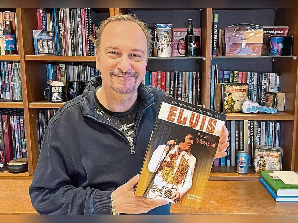 Seit Kindertagen hat Gregor Retkowski das Elvis-Fieber gepackt. In seinem Verlag Praytome Publishing verlegt er Bildbände und DVDs mit bisher unveröffentlichtem Material. Foto: Kristina Rückert