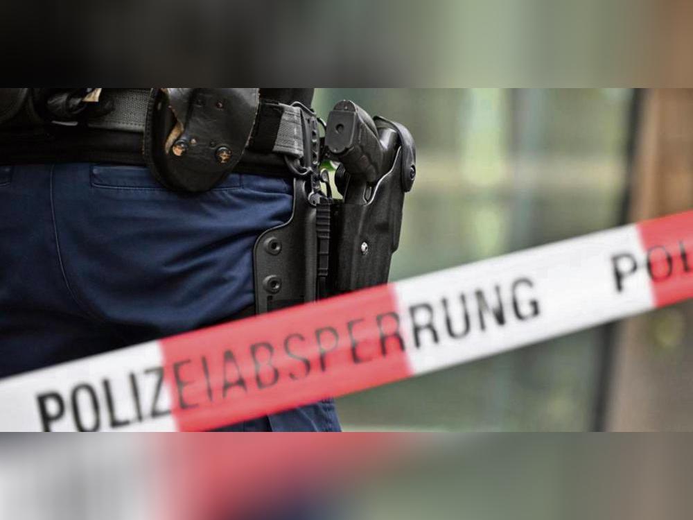 Ein Unbekannter hat am Sonntagabend die Tankstelle an der Bahnhofstraße überfallen, jetzt sucht die Polizei nach Zeugen. Symbolfoto: dpa