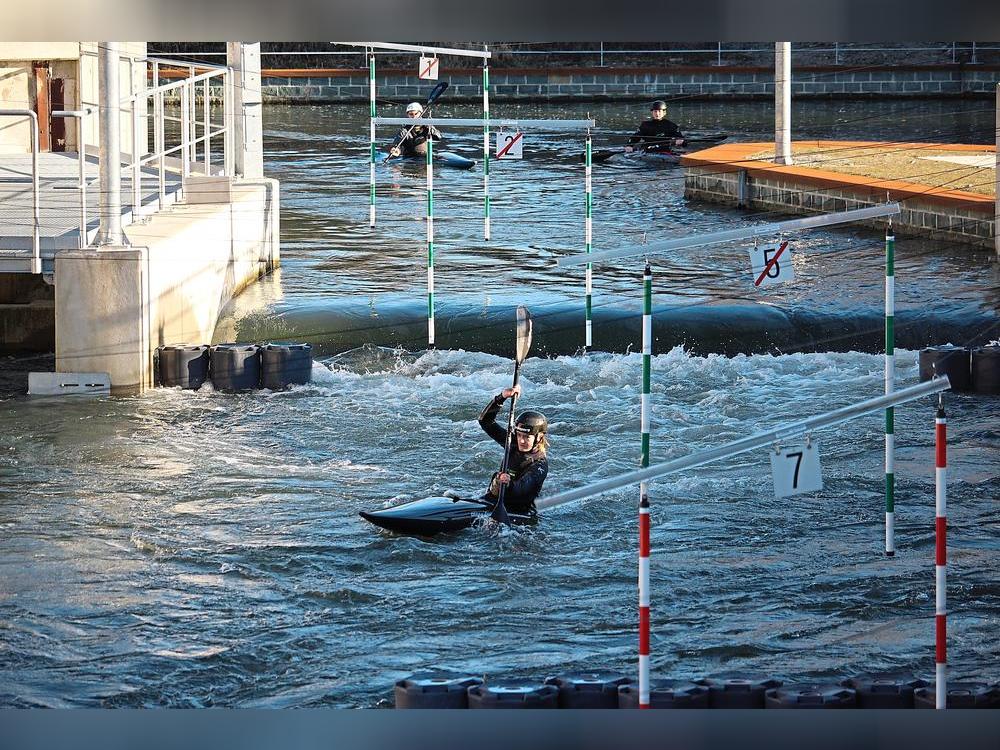 Training ist erlaubt, Wettkämpfe spätestens dann ab Frühsommer: Die Kanustrecke an der Lippstädter Stiftsmühle soll bald fertiggestellt sein. Das berichtete der Sportausschuss. Weiter vorangetrieben werden soll dann auch das Projekt "Lippstädter Welle". Foto: Thorsten Heinke