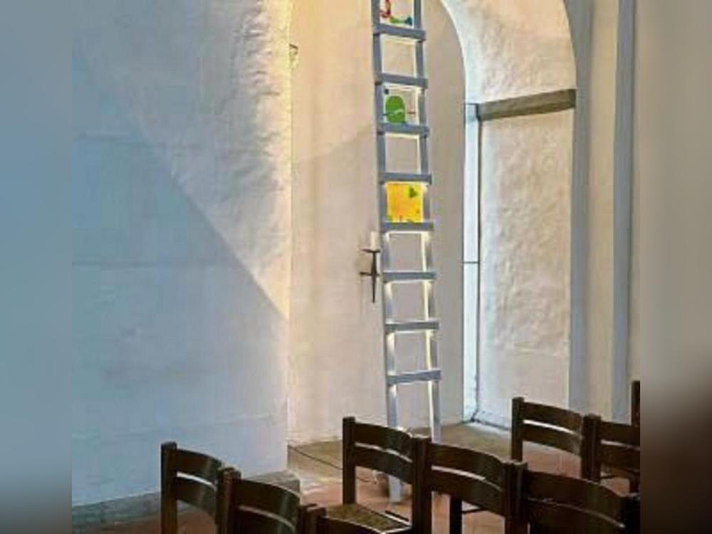 Eine der von Judith Harbecke und Dirk Skowronski gestalteten Leitern.