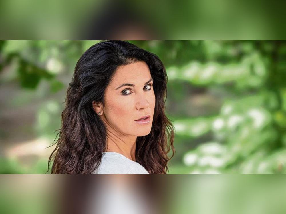 Mariella Ahrens spielt die erfolgreiche Immobilienmaklerin Lisa. Foto: Anna Dylla