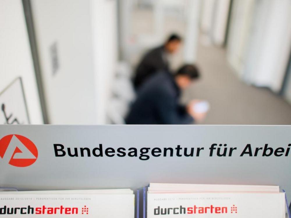 Im Kreis Soest liegen die Arbeitslosenzahlen im Januar weiter über der 10.000-er-Marke. Foto: dpa