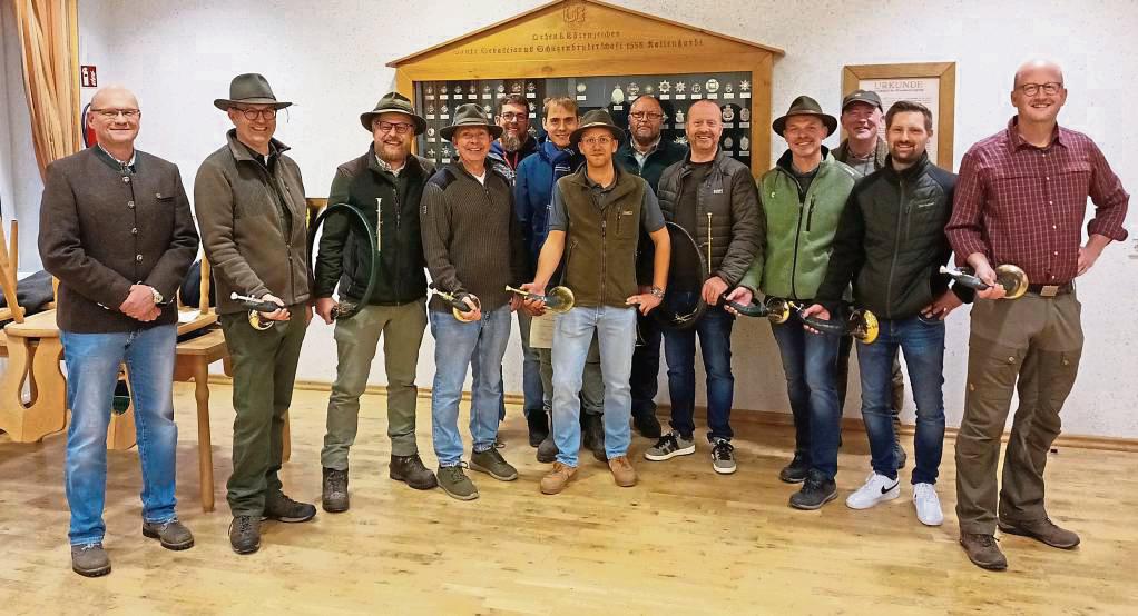 Aus blutigen Anfängern am Instrument sind mittlerweile gestandene Jagdhornbläser geworden: Die Interessengemeinschaft Jagdhorn aus Kallenhardt hat mit dem Bestehen der Prüfung zum Bläserhutabzeichen einen ersten Meilenstein erreicht.