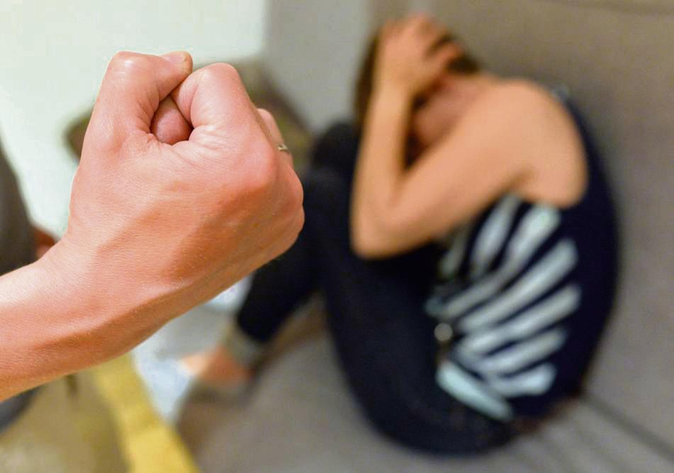 Zufluchtsort: Wird der Partner gewalttätig, suchen viele Betroffene Schutz in einem Frauenhaus. Im gesamten Kreisgebiet gibt es derzeit nur acht Plätze. Symbolfoto: dpa